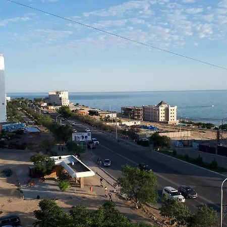 Apartamenty S Shicarnym Vidom Na More Aktau  Exterior photo